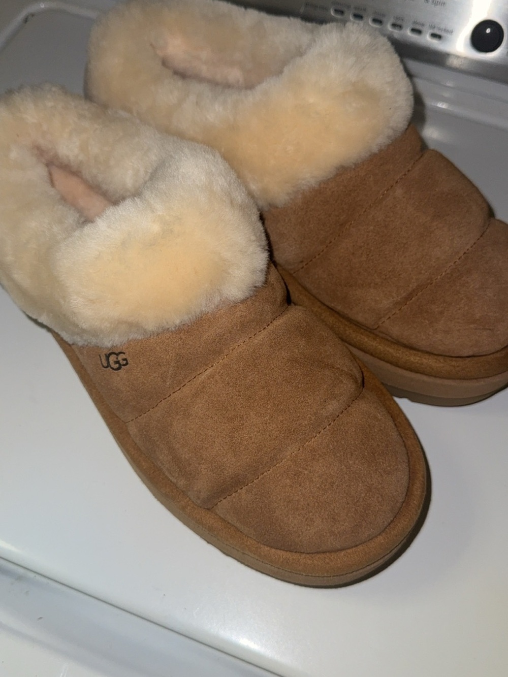 UGG Classic Cozy Shearling Slippers - Chestnut - Picture 3 of 5